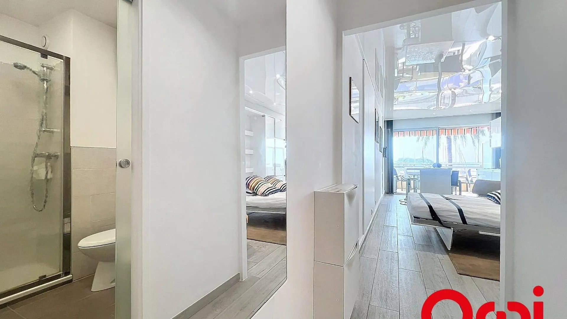 Studio Renove Avec Terrasse, Climatisation Et Parking A Menton - Fr-1-647-42
