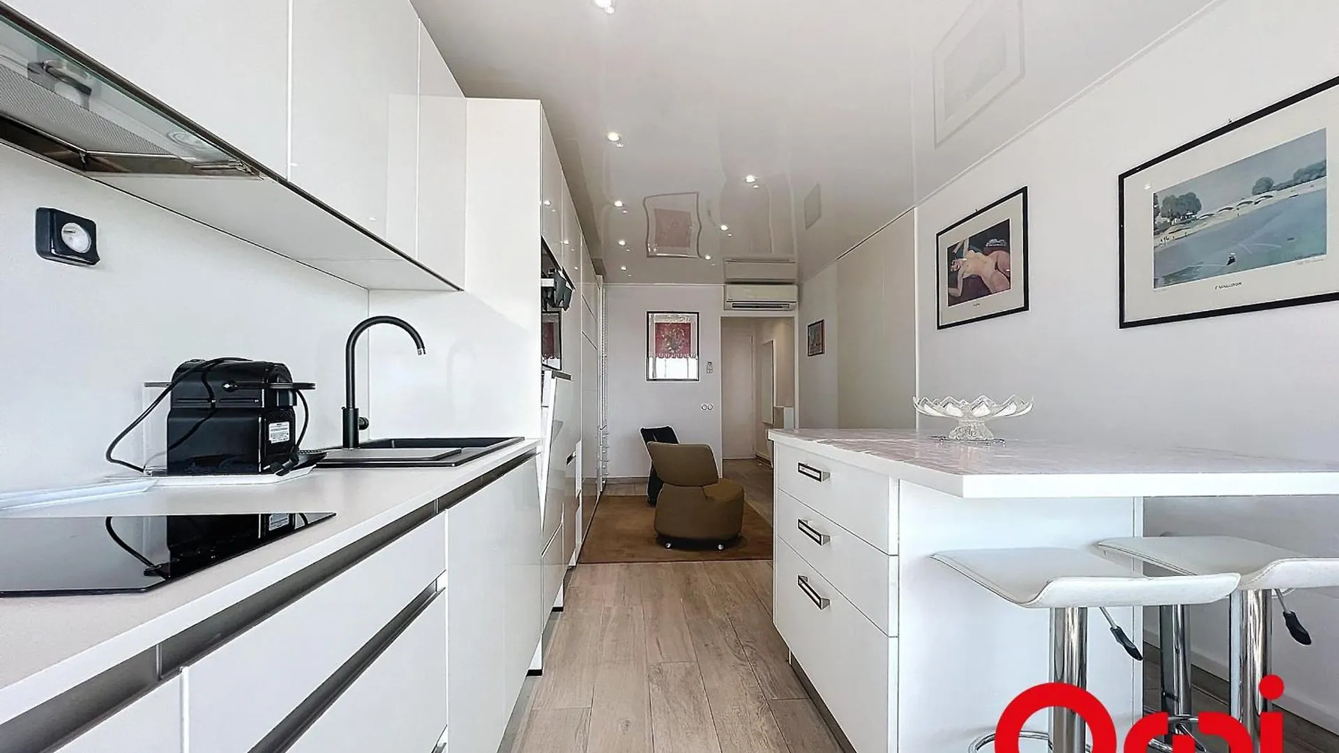 Studio Renove Avec Terrasse, Climatisation Et Parking A Menton - Fr-1-647-42 France