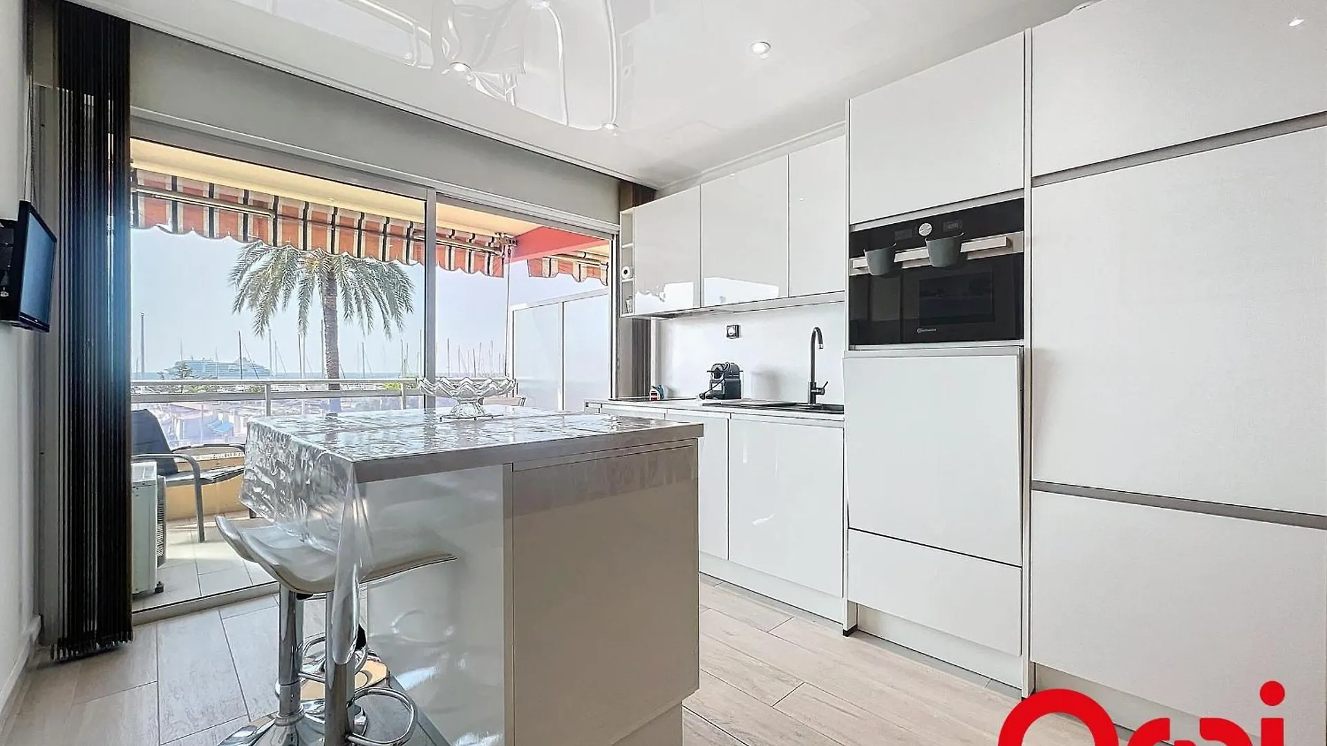 Studio Renove Avec Terrasse, Climatisation Et Parking A Menton - Fr-1-647-42 Apartment